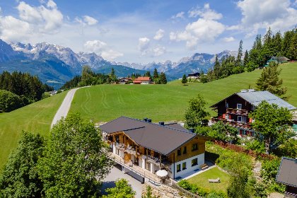 053 Werfenblick und Bergblick