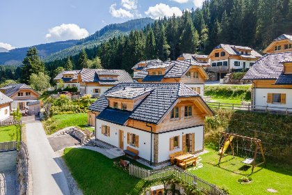 048 Alpenjoy Lodge