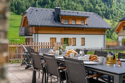 050 Alpenjoy Lodge