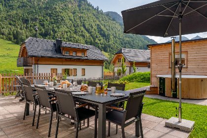 058 Alpenjoy Lodge