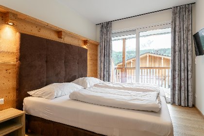 008 Apart33 Top 1 22 008 Apart33 Top 1 22