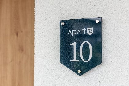 028 Apart33 Top 2 10