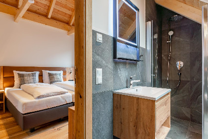 009 Mountain Chalet Alpinchique 2