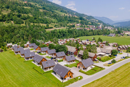 062 Mountain Chalet Alpinchique