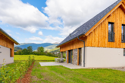 045 Mountain Chalet An der Mur