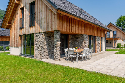 051 Mountain Chalet An der Mur