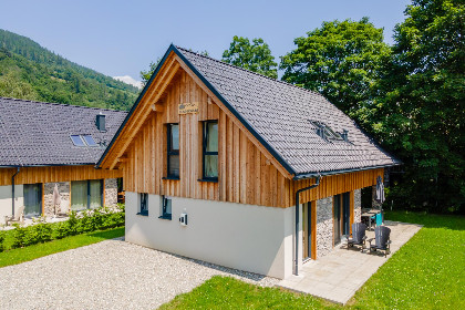 050 Mountain Chalet Dahoam