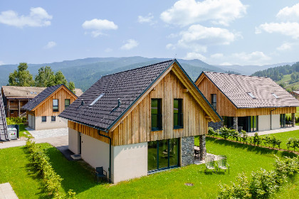 055 Mountain Chalet Krek Wak Wou