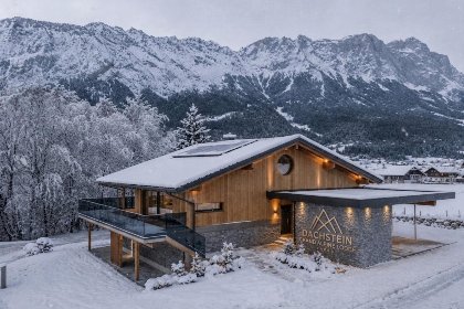 021 Dachstein Grand Alpine Lodge