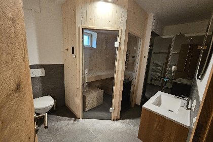 009 Grebenzen 77A