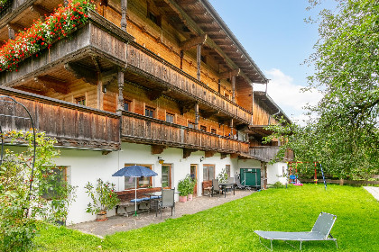 001 Am Bauernhof Top 2