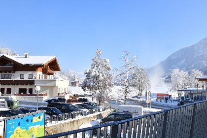 038 Next to the ski lift A 4
