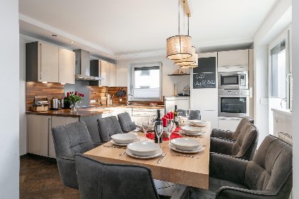 006 Kaiser Chalet Ebbs