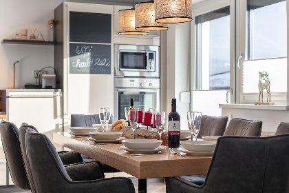 007 Kaiser Chalet Ebbs