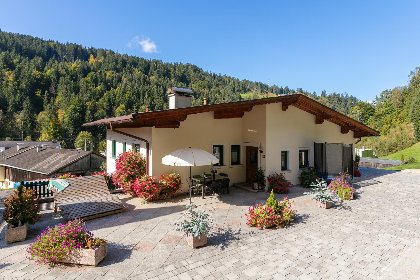 028 Haus am Waldrand