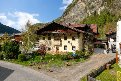 037 Schweizerhof Enzian
