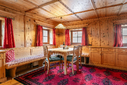 021 Schweizerhof Margrith