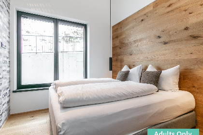 012 Adult Only Paznaun Suite