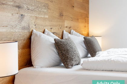 028 Adult Only Superior Suite