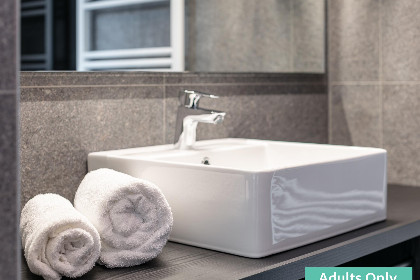032 Adult Only Superior Suite