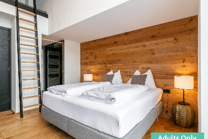 039 Adult Only Superior Suite
