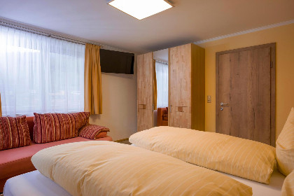 010 Chalet Staffner unten