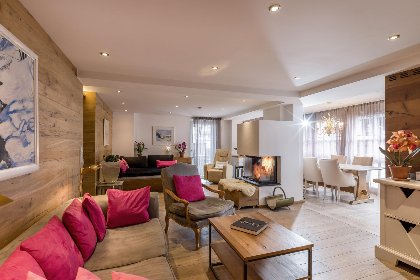 001 Premium Mountain View Suite