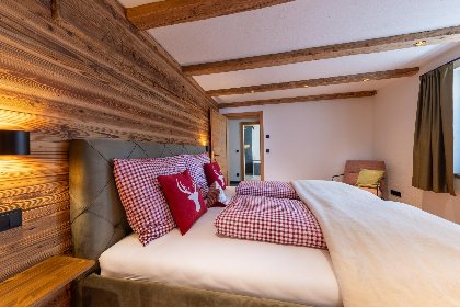 007 City Hide Away Hahnenkamm Top 1