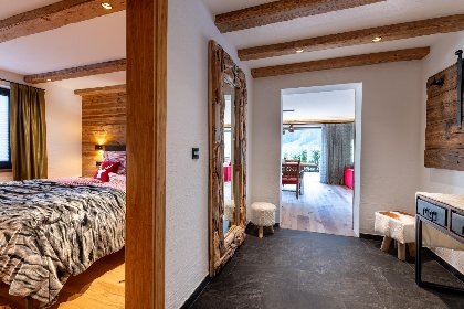 009 City Hide Away Hahnenkamm Top 1
