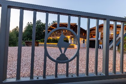 023 City Hide Away Hahnenkamm Top 1