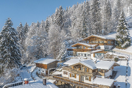 002 Kitz Hills Chalet Mondschein