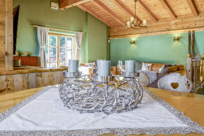 009 Kitz Hills Chalet Mondschein