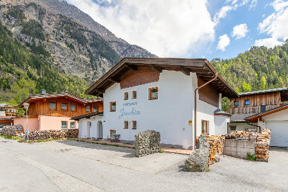 050 Haus Joachim