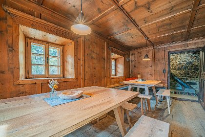 002 Raneburg 4 Almhaus