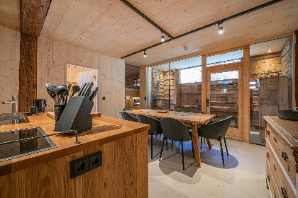 012 Raneburg 4 Futterhaus