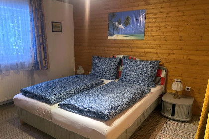 010 Landhaus am Waldrand
