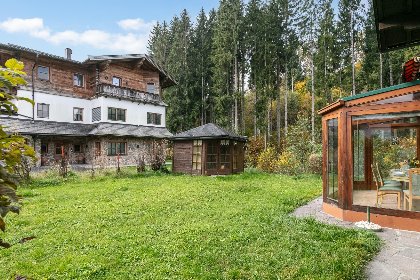 038 Landhaus am Waldrand