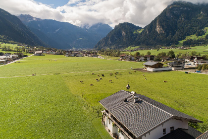 039 Blick zum Mayrhofen