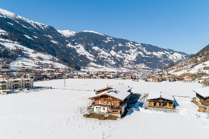 044 Blick zum Mayrhofen