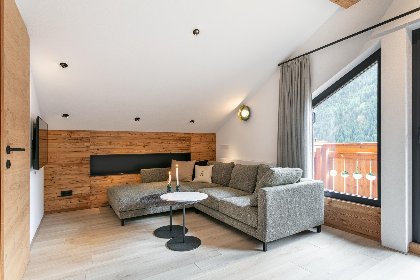 002 Alpenlodge Pettneu Lodge XL