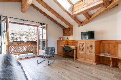 035 Kitzlodge S