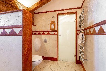 037 Kitzlodge S