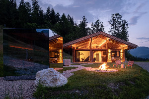 Mountain Hide Away I