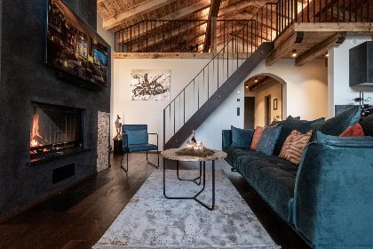 009 Mountain Hide Away