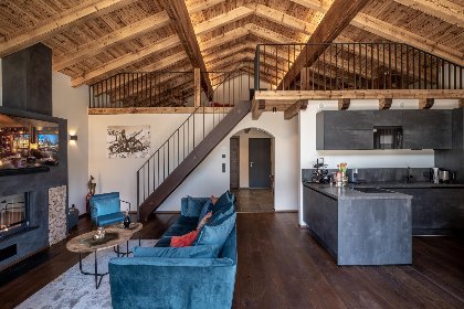 011 Mountain Hide Away