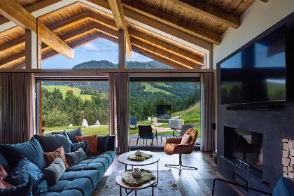 024 Mountain Hide Away