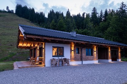 027 Mountain Hide Away