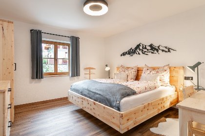 002 Buchen Nest