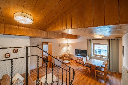 001 Das Bergnest Dorfgluck