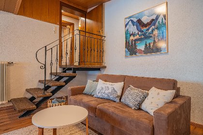 003 Das Bergnest Dorfgluck